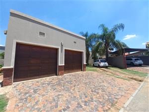 Inviting 2-Bedroom Property in Waterval East