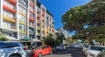 Apartment For Sale in Sea Point