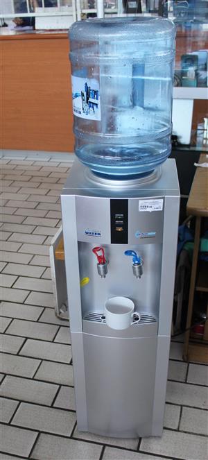 ABSOLUTELY Y WATER YLV2-5-X(16LE) GREY 2 IN 1 WATER DISPENSER W/ BOTTLE S065363A