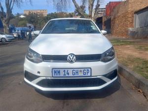 2021 VW Polo 6 Sedan 1.4 Manual, Petrol, White  Service book