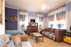 FAMILY HOME WITH INVESTMENT POTENTIAL