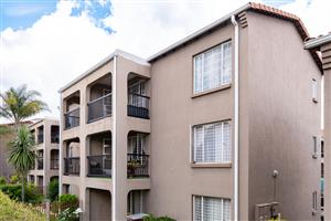 Secure & Stylish 2nd Floor Apartment in Farrarmere Country Estates