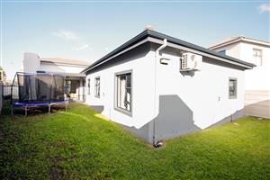 Modern 3-Bedroom Family Home with Double Garage