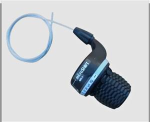 microSHIFT MS25-6 bicycle twist grip gear shifter. Right side only