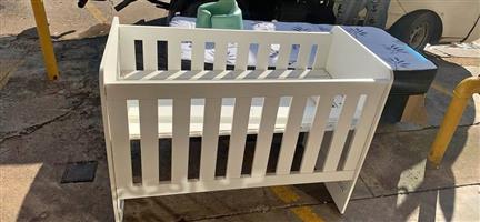 Baby cot 80 Steve Biko rd Gezina  Pretoria  