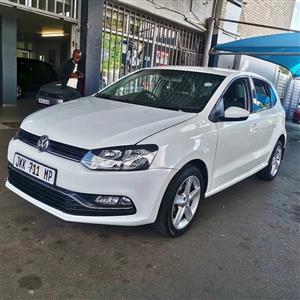 2017 VOLKSWAGEN POLO TSI 1.2 WHITE COLOR MANUAL PETROL 85 000KM