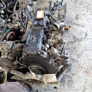 TOYOTA HILUX 2L2 ENGINES FOR SALE