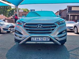 2018 HYUNDAI TUCSON 2.0 198 000KM SILVER COLOR AUTOMATIC PETROL