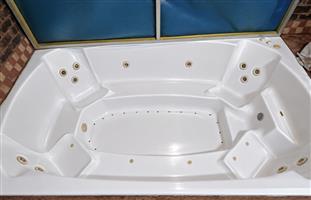 jacuzzi for sale