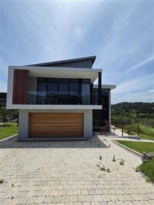 Spacious 4-Bedroom Family Home in Secure Palm Lakes Estate