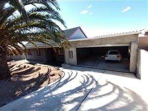 House For Sale in Hillside
