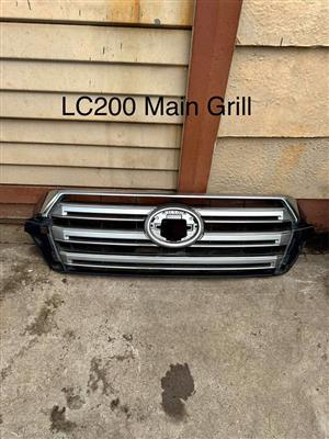 Toyota Land Cruiser 200 Main Grill