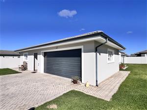 Secure, modern family home in Sands, Fountains Estate