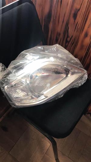 Right tail light np200