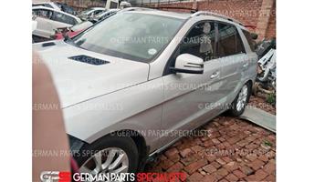 Mercedes-Benz ML250 BlueTec 2012 STRIPPING FOR SPARES