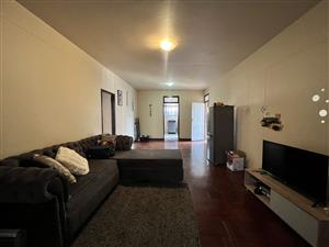 Apartment For Sale in Sunnyside