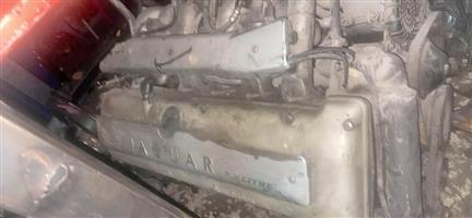 Jaguar 4.0 straight 6 Engine.