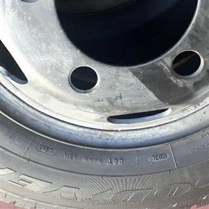 Truck tyres 