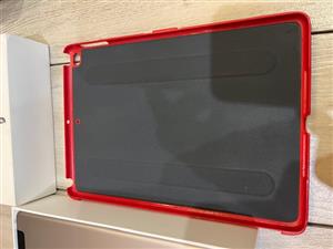 I PAD AIR 2 64GB CELLULAR VERY CLEAN STRONG BATTERY LIFE HARDLY USED