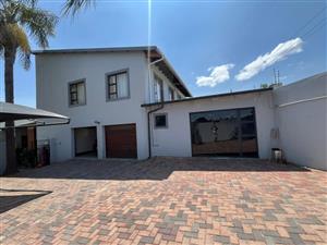 House Rental Monthly in The Reeds