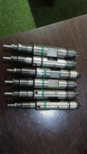 MAN TRUCK DIESEL INJECTORS