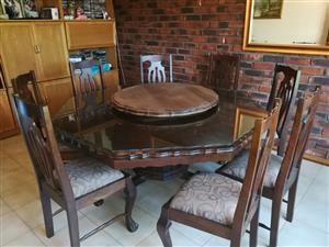 Dining room suite - 8 seater