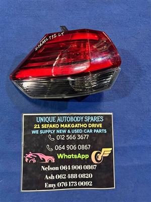 Nissan X-Trail T32 Left Tail Light