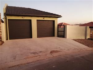 3 bedrooms, 1 bathroom house for Sale in duvha park 