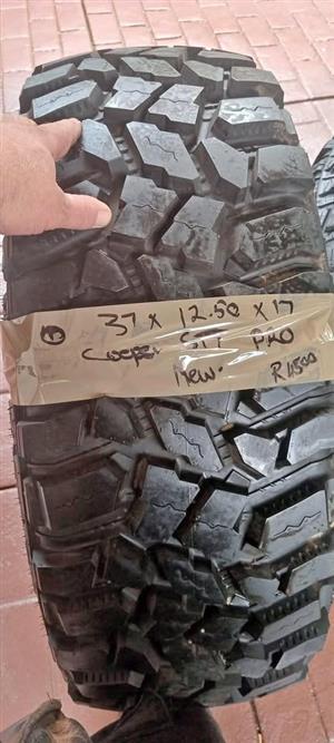 1x 37y inch Cooper STT pro tyre Brand New