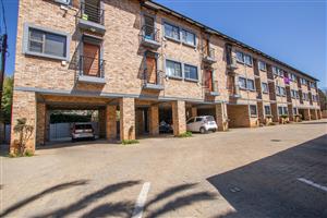 Secure & Convenient Bachelor Apartment Close to Campus – Ideal for Student Living