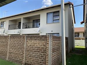 2 Bedroom Apartment in Parkrand