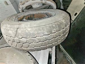 Trailer tyres on rims for sale