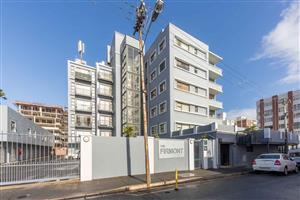 Apartment For Sale in Sea Point