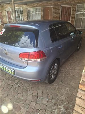 Hi guys I'm selling my Golf 6 a 2012 model trendline hatch back 1.2TSI navy blu