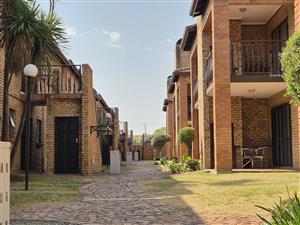 Ground-Floor Gem with Built-In Braai – Sonneveld’s Best Buy