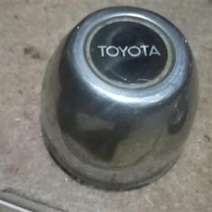 Toyota crome centre cap