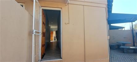 Newly Renovated Modern 2-Bedroom Flat for Rent/Sale