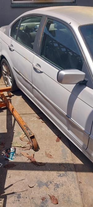 Bmw E46 320i project to trade for motorbike