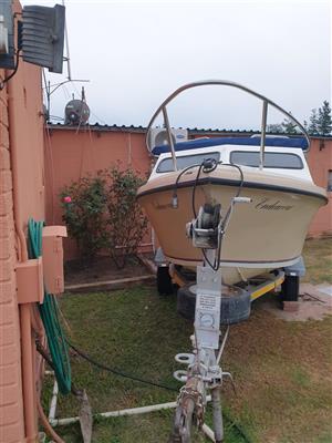 URGENT  cabin boat for sale 