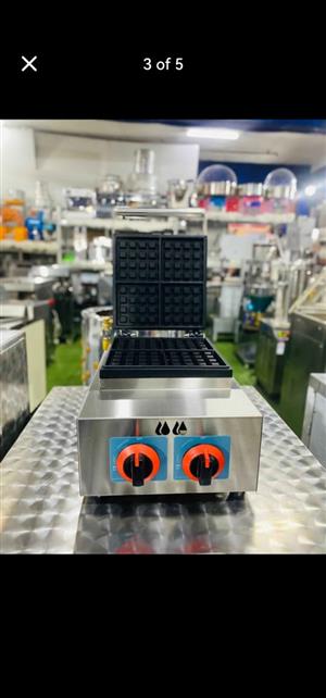  NEW Professional  Waffle Maker – Boost Your Business Today   Turn si