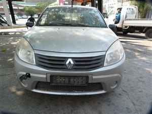 Renault Sandero 1.6 Expression Manual - 2011 STRIPPING FOR SPARES