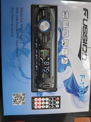 standard bluetooth radio ,usb and aux 