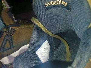 Authentic Air Jordan 4 Retro SE Craft Medium Olive (Style Code: FB9927-200)