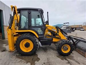 2021 JCB 3DX met 2900 ure backhoe loader