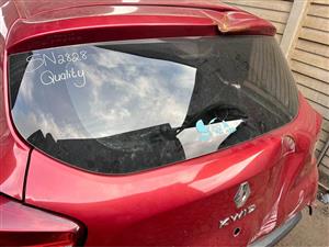 RENAULT KWID BOOTLID GLASS