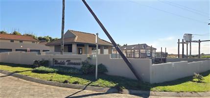 Secure Ground-Floor Unit in Kidds Beach Estate