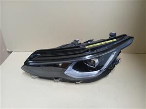 2022-2025 VW GOLF 8 TSI LEFT SIDE HEADLIGHT FOR SALE
