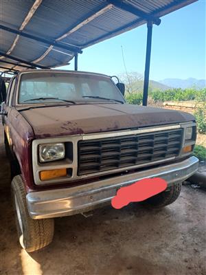 Ford F250 1980 (Bullnose) DC 351C V8 4wd 4 speed Manual