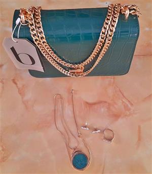 For Sale: Stunning The Box Fashion Chic Green Handbag And Accessories