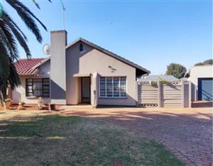 House For Sale in Birch Acres